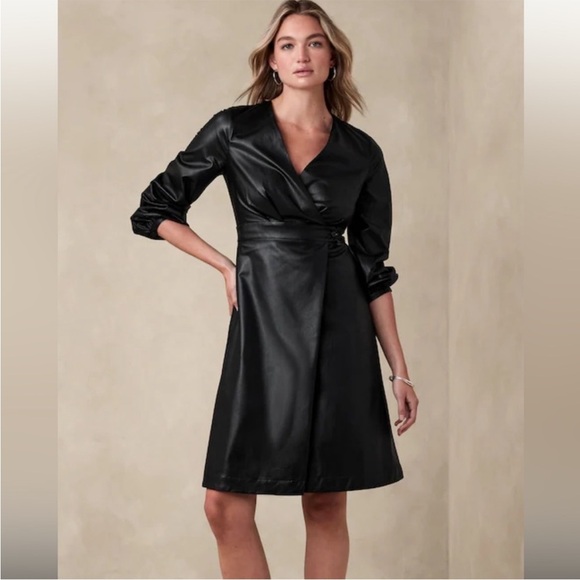 NWT Banana Republic Black Vegan Leather Dress Size 4 - Picture 1 of 4